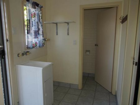 Convenient Living in the Heart of Avenell Heights - Photo 5