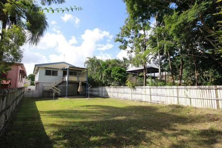 87 Cavendish Road, 4151, Coorparoo Qld - Photo 3