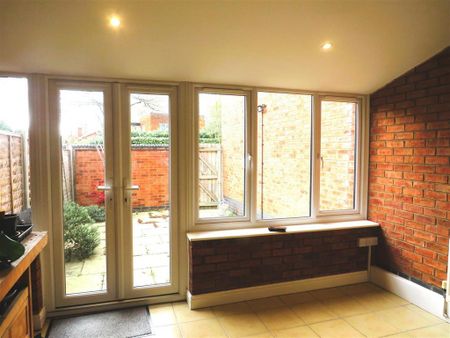 2 bedroom terraced house to rent - Photo 5