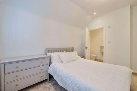 5 bedroom detached house to rent - Photo 5