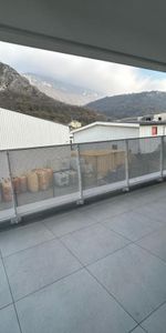 Location Appartement 3 pièces 64m² CHALLES LES EAUX 73190 - Photo 3