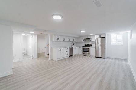 For Lease - 899 Florell Drive, Oshawa, Ontario - Photo 2