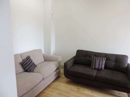 6 Bed all ensuite apartment - Photo 5