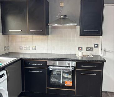 Room in a Shared House, Norfolk Park Village, S2 - Photo 3