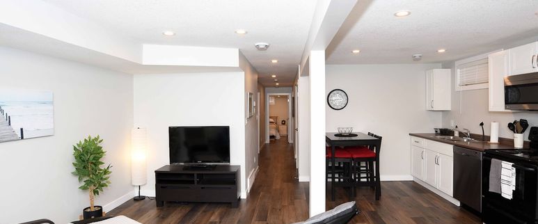 Bright 2 bed, 2 bath Basement Apartment | Edmonton - Photo 1