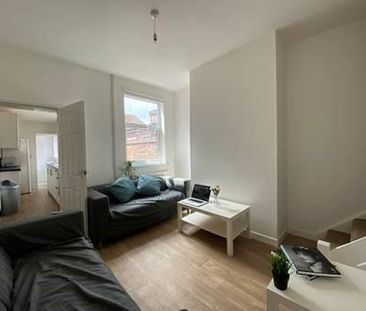 3 bedroom house share to rent - Photo 2