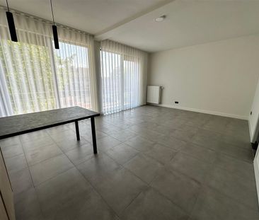 TE HUUR: Duplex-appartement met 2 slaapkamers te Genk! - Photo 6