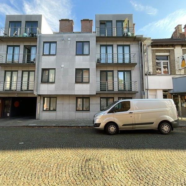 Mooi appartement in centrum Beveren met twee slaapkamers en balkon - Photo 1