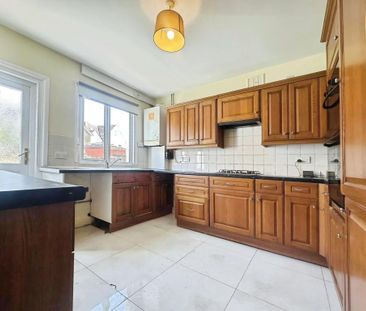 4 bedroom detached house to rent - Photo 5