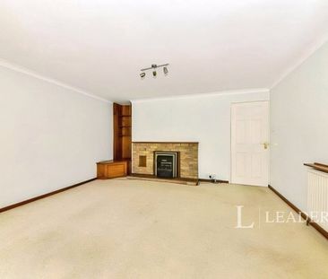 3 bedroom bungalow to rent Stirling Road, Stamford, PE9 - Photo 1