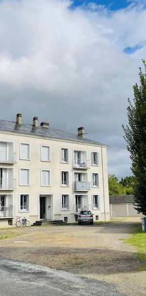 Location Appartement 3 pièces 60m² LES ORMES 86220 - Photo 1