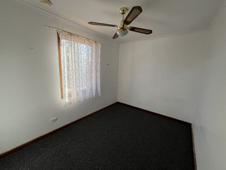 38 Davies Crescent, Port Augusta West - Photo 3