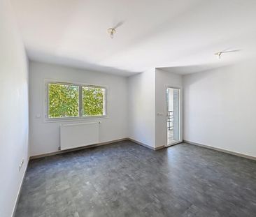 Location Appartement 3 pièces 60m² BRUGES 33520 - Photo 3
