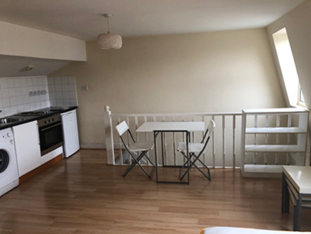 Studio to rent - Photo 2