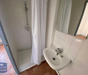 Location Appartement 2 pièces 43m² LA VALETTE DU VAR 83160 - Photo 4