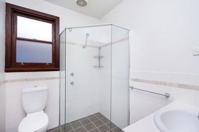 Charming Family Home in Mayfield West! - Photo 1