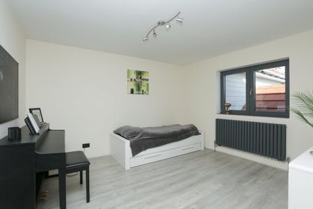 6 bedroom detached house to rent - Photo 5