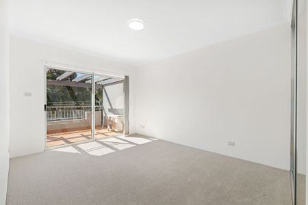 Modern Two-Bedroom Apartment in the Heart of Miranda - Photo 2