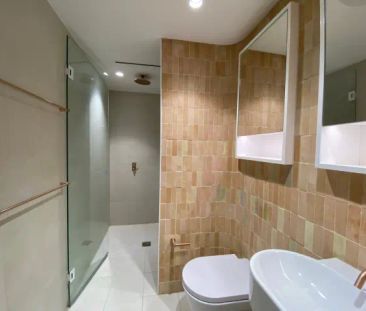 206/12 Hall Street,Bondi Beach,New South Wales 2026, Sydney - Photo 3