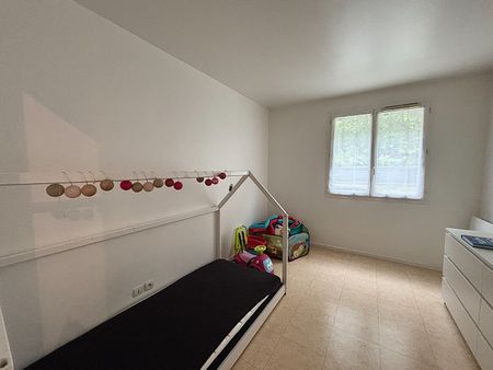 Location Appartement 3 pièces 67m² - Photo 3