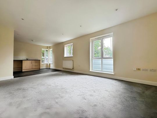2 bedroom flat to rent - Photo 1