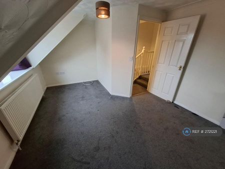 2 bedroom terraced house to rent - Photo 2