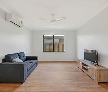 Spacious Family Home in Peaceful Mount Louisa - Modern Comfort, Gre... - Photo 2