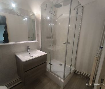 Location Appartement 2 pièces 50m² ST MARCEL 71380 - Photo 3