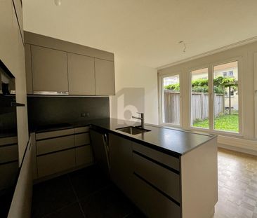 INCLUDING HOBBY ROOM AND GARAGE PARKING SPACE - Photo 3