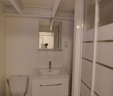 Appartement à louer 2 pièces • 14,20 m2 Marseille 1 - Photo 5