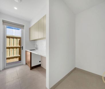Stunning 4-Bedroom Family Home in Deanside - Photo 5