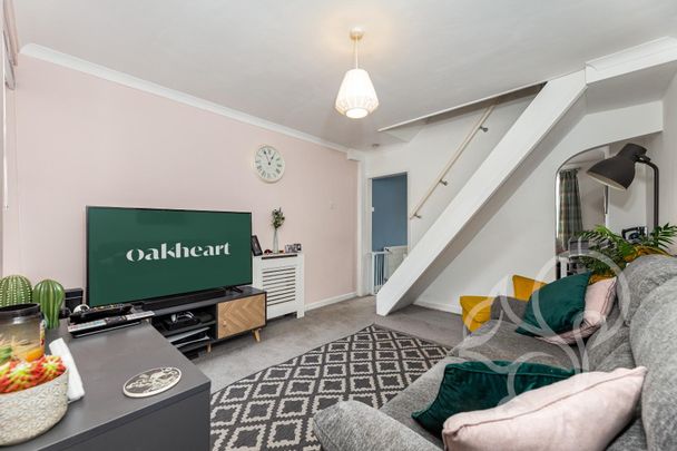 Canterbury Road, Colchester - Photo 1