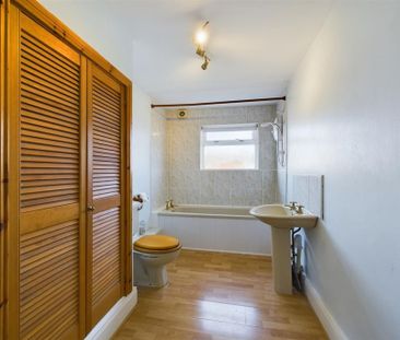 3 bedroom property to rent - Photo 1