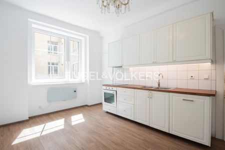 Pronájem bytu 1+1 70 m², V zahradách 1502, Praha - Photo 5
