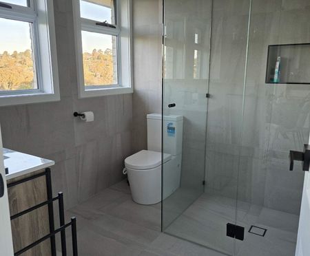 Westmeadows - Photo 2