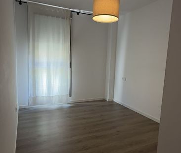 Ground Floor Apartment in Estepona - Photo 5
