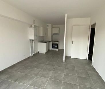 Location Appartement 2 pièces 44m² PONTAULT COMBAULT 77340 - Photo 2