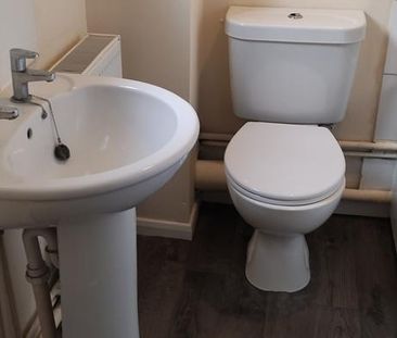 1 bedroom semi-detached house to rent - Photo 4