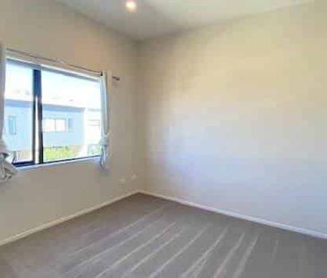Modern 3-Bedroom Townhouse – Prime Location Ne... - Photo 5
