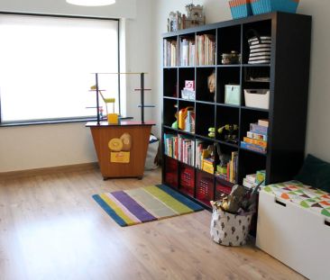 Ruime hedendaagse gezinswoning met 4 slaapkamers op gunstige ligging! - Photo 5