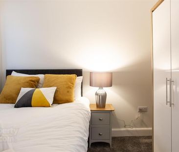 Apartment 610 College Court Central, 56 King Street, Belfast, BT1 6BZ - Photo 6