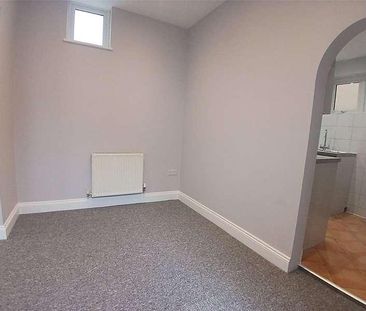 Silchester Road, St. Leonards-on-sea, East Sussex, TN38 - Photo 4