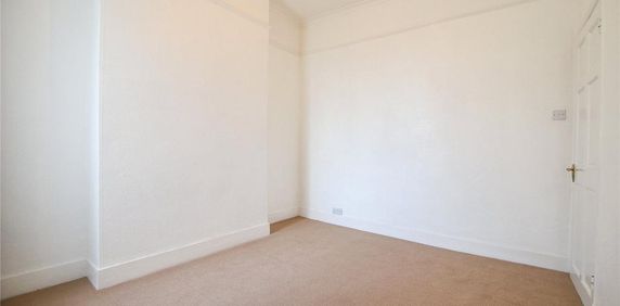 Parking to rent - Photo 2