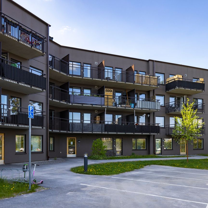 Meteorvägen, Storvreta - Foto 1