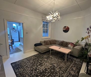 Chippendale - Photo 5