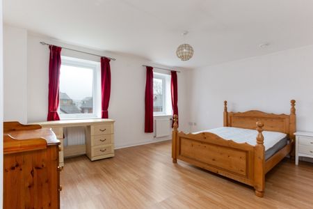 4 bedroom terraced house to rent - Photo 5