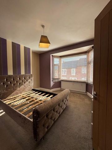 3 bedroom terraced house to rent - Photo 3