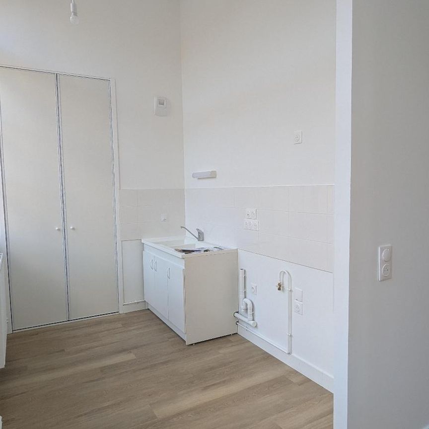 Location Appartement 3 pièces 60m² BORDEAUX 33000 - Photo 1