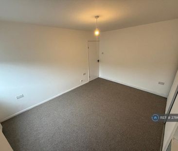 3 bedroom end of terrace house to rent - Photo 5