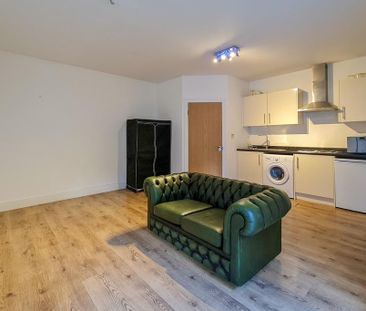 Studio to rent - Photo 4